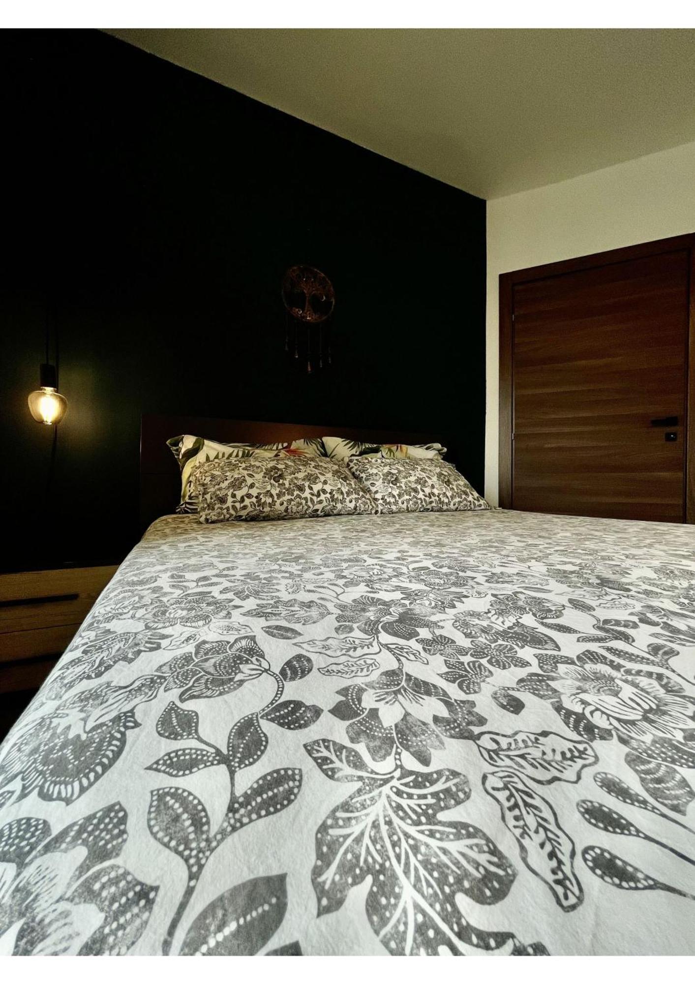 Airport Accommodation Bedroom With Bathroom Self Check In And Self Check Out Air-Condition Included Mqabba Dış mekan fotoğraf